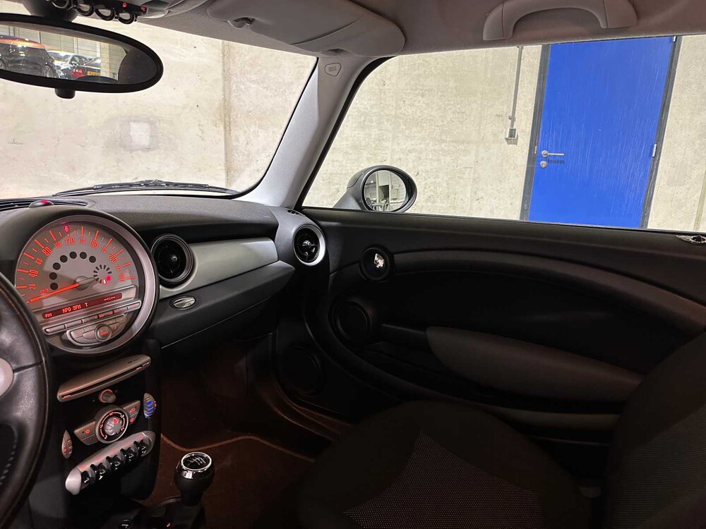 Mini Cooper Pepper 1.6 120pk 2007, 34-ZB-BB Youngtimer