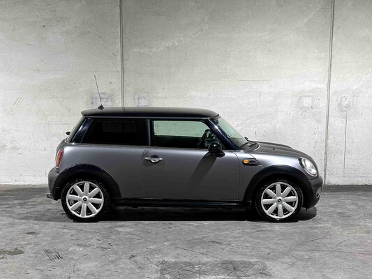 Mini Cooper Pepper 1.6 120hp 2007, 34-ZB-BB Youngtimer