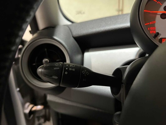 Mini Cooper Pepper 1.6 120hp 2007, 34-ZB-BB Youngtimer