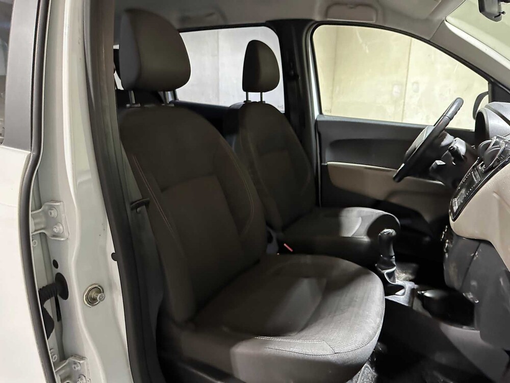 Dacia Lodgy 1.2 TCe Prestige 7-Persoons 116pk 2013, 4-KGD-46