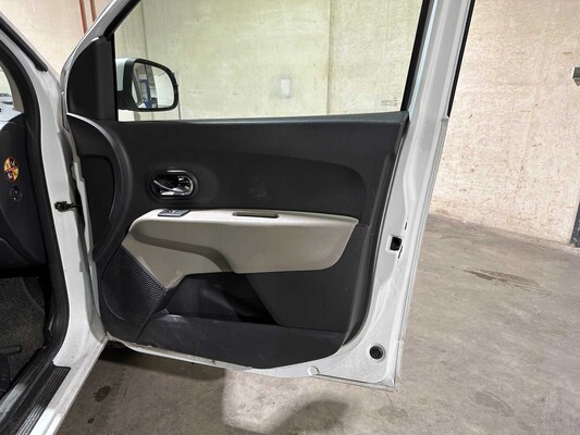 Dacia Lodgy 1.2 TCe Prestige 7-Seater 116hp 2013, 4-KGD-46