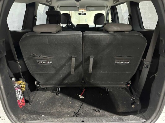 Dacia Lodgy 1.2 TCe Prestige 7-Seater 116hp 2013, 4-KGD-46
