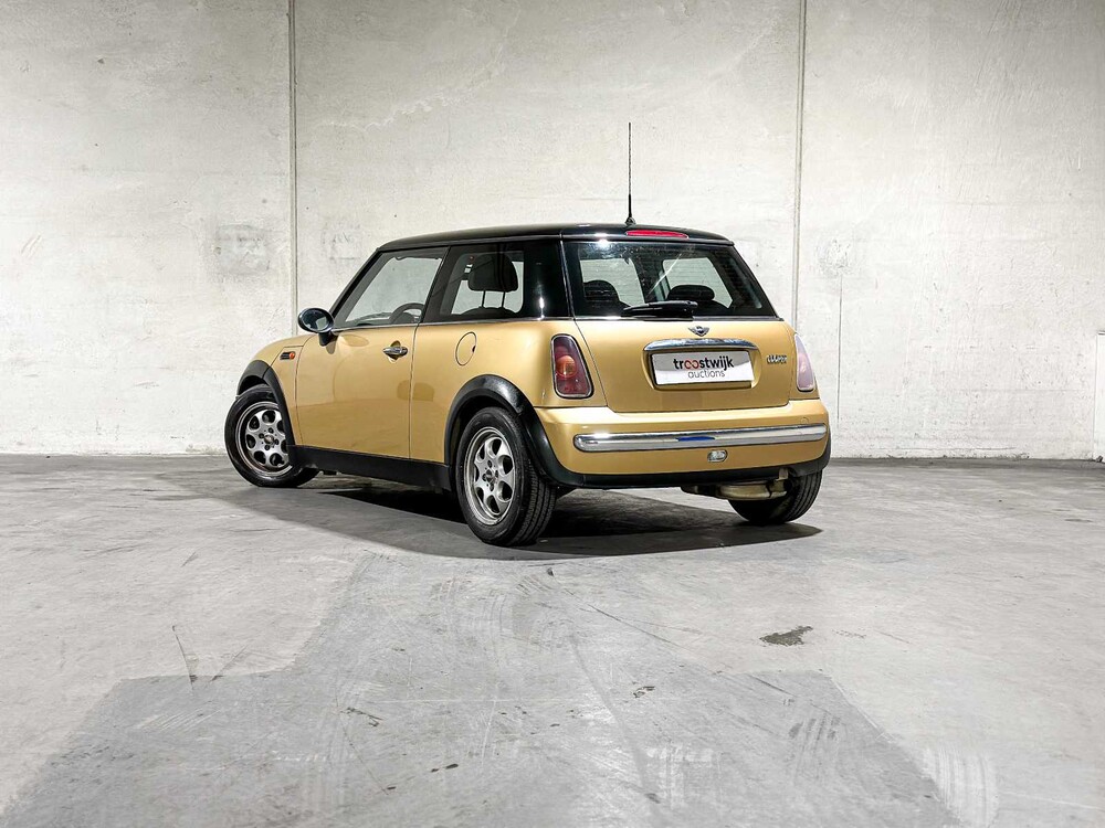 Mini 1.6 Cooper Pepper 116pk 2003, 68-LV-NN