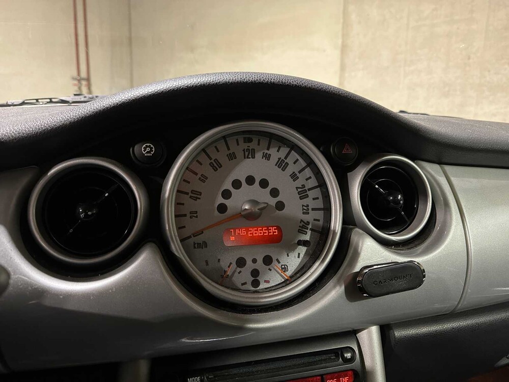 Mini 1.6 Cooper Pepper 116pk 2003, 68-LV-NN