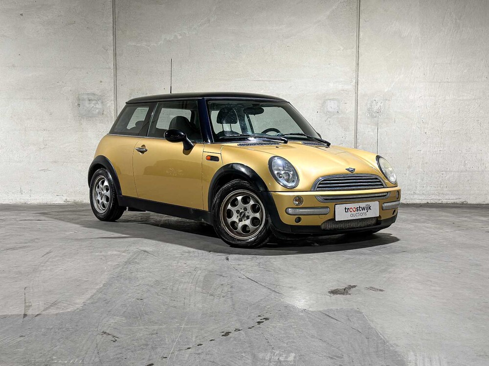 Mini 1.6 Cooper Pepper 116pk 2003, 68-LV-NN