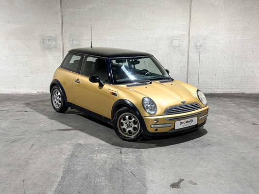 Mini 1.6 Cooper Pepper 116hp 2003, 68-LV-NN