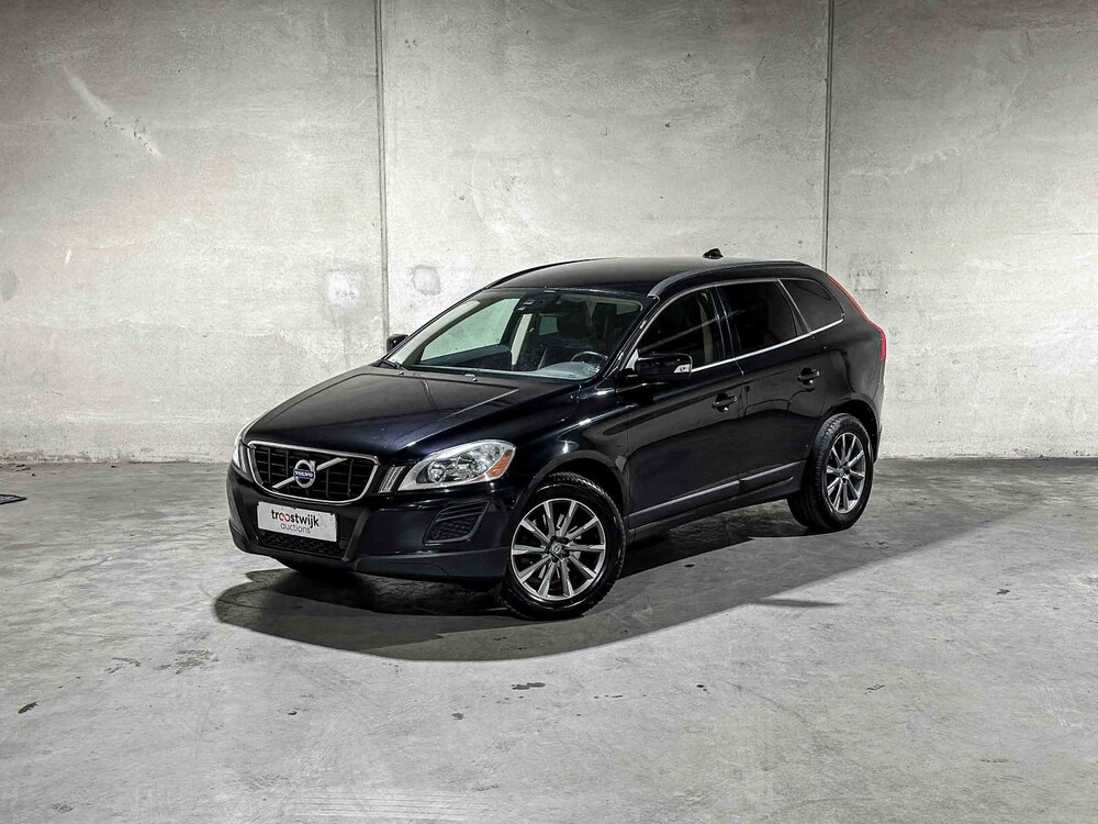 Volvo XC60 2.0 D4 5-Cilinder Momentum 163pk 2012, KT-999-X