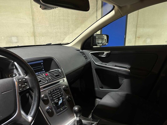 Volvo XC60 2.0 D4 5-cylinder Momentum 163hp 2012, KT-999-X