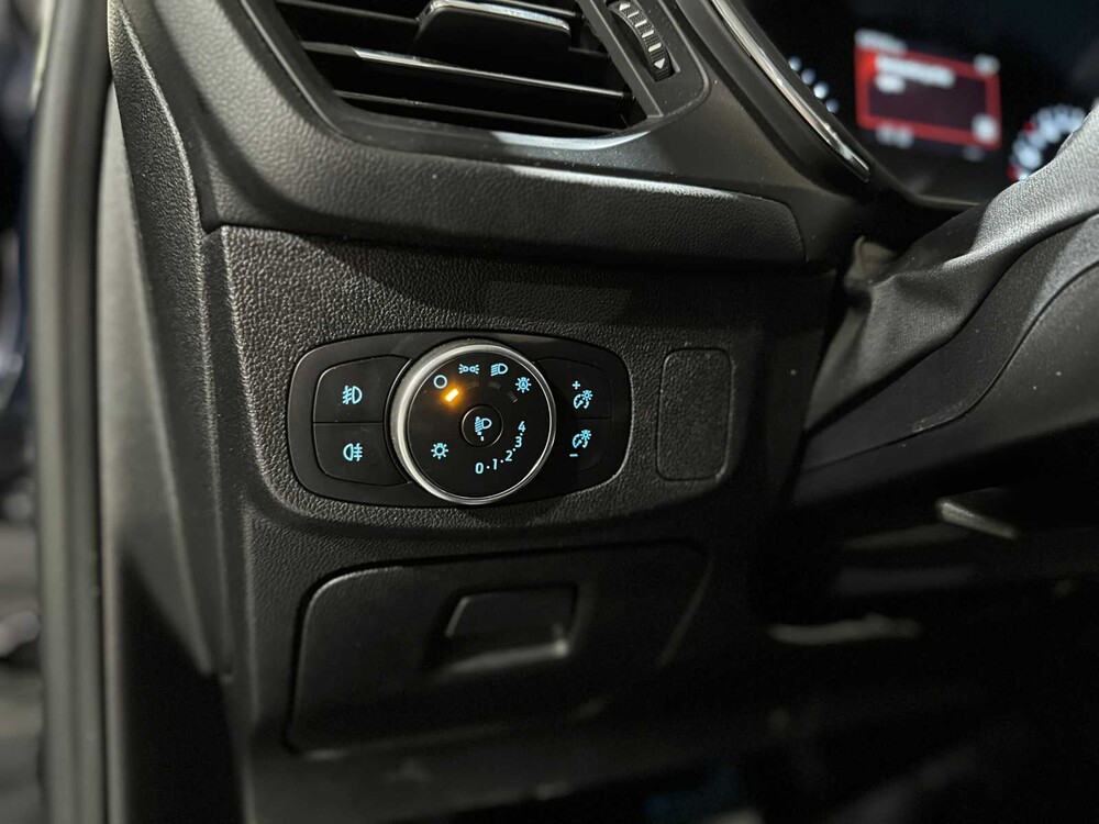 Ford Focus Wagon 1.5 EcoBlue Titanium Business 120pk 2020, H-187-NH