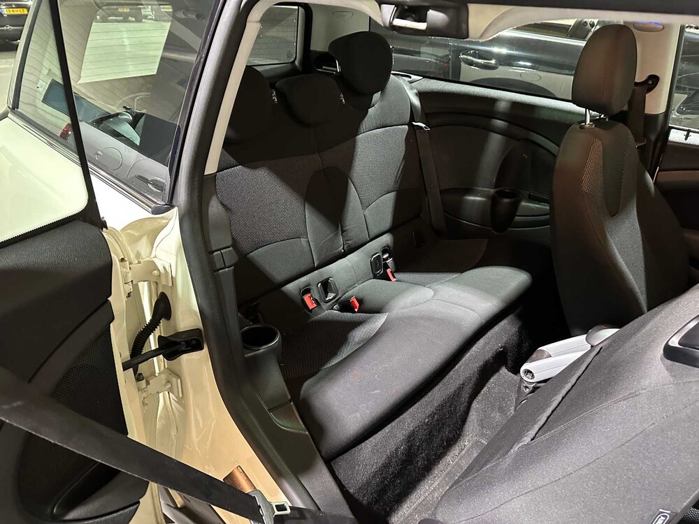 Mini Clubman 1.6 Cooper D Pepper 109pk 2008, 87-GHP-6