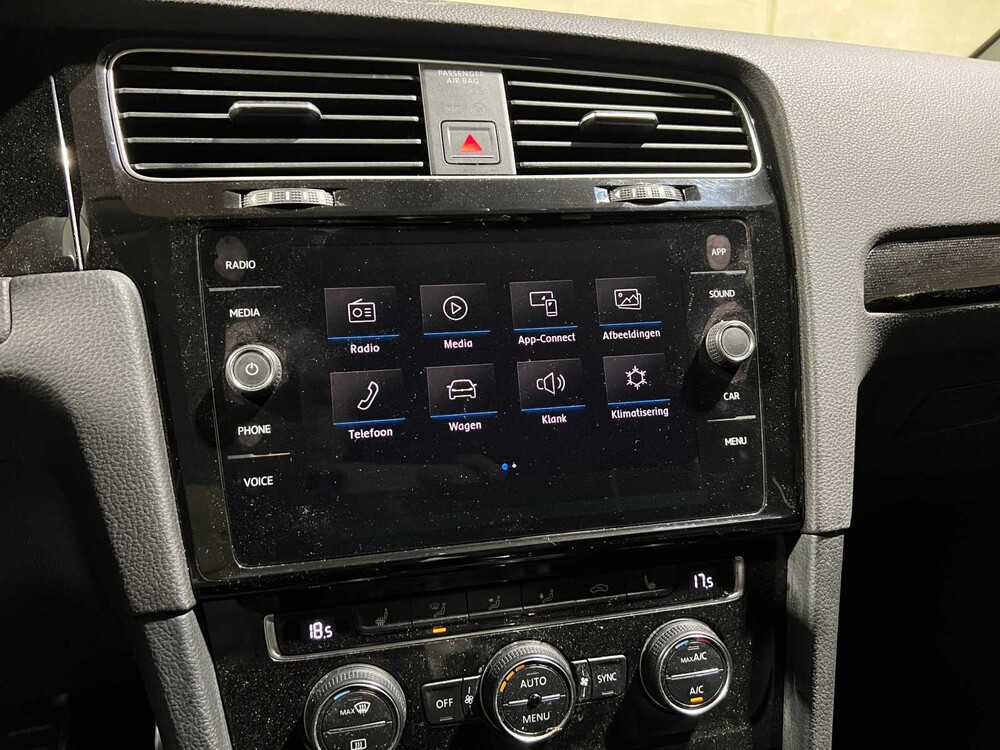 Volkswagen Golf 1.0 TSI Comfortline Business 110pk 2017, R-651-XH