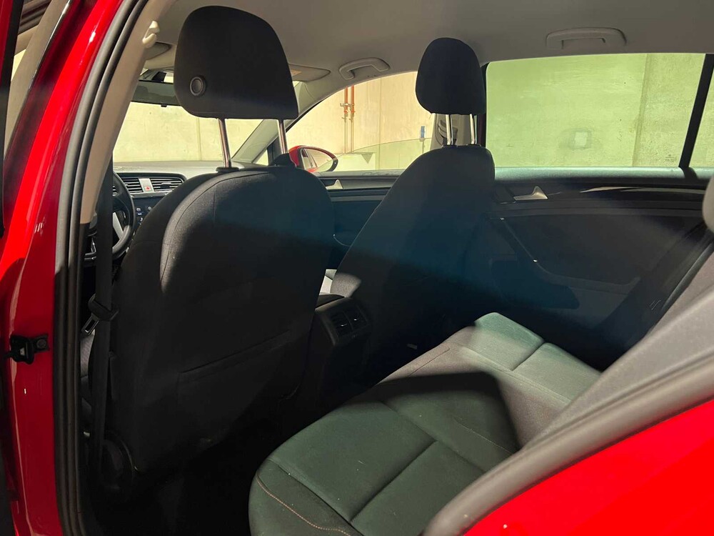 Volkswagen Golf 1.0 TSI Comfortline Business 110pk 2017, R-651-XH