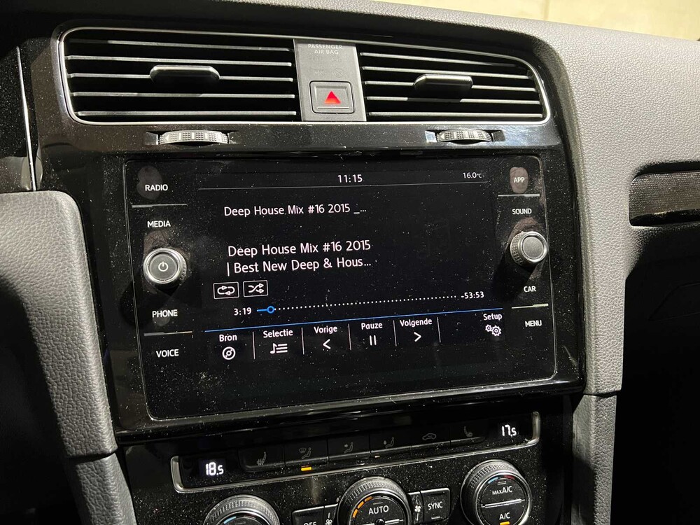 Volkswagen Golf 1.0 TSI Comfortline Business 110pk 2017, R-651-XH