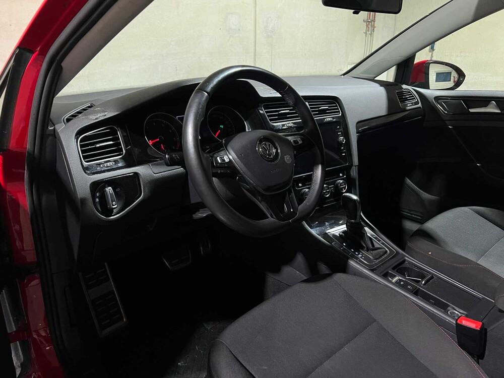 Volkswagen Golf 1.0 TSI Comfortline Business 110pk 2017, R-651-XH