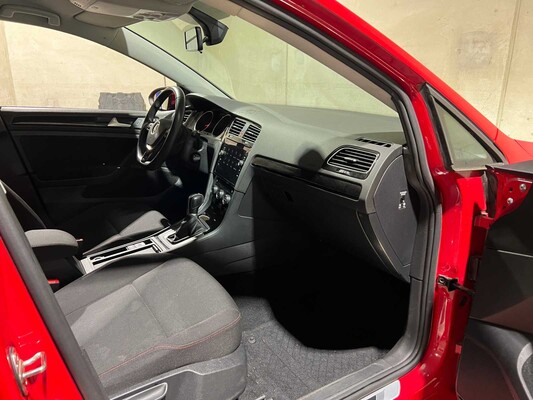 Volkswagen Golf 1.0 TSI Comfortline Business 110hp 2017, R-651-XH