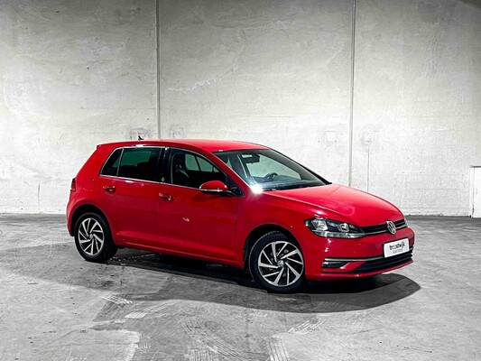 Volkswagen Golf 1.0 TSI Comfortline Business 110hp 2017, R-651-XH