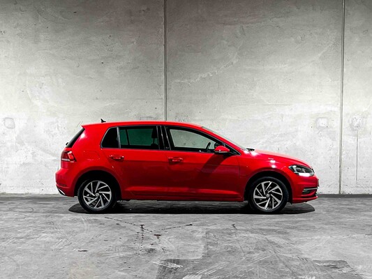 Volkswagen Golf 1.0 TSI Comfortline Business 110hp 2017, R-651-XH