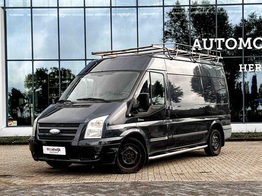 Passenger cars and commercial vehicles in Tiel