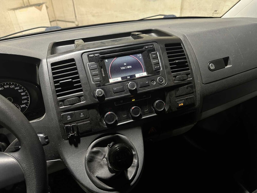 Volkswagen Transporter 2.0 TDI T800 L1H1 7J0 T5 Camper 114pk 2012 84kW, VJ-075-H