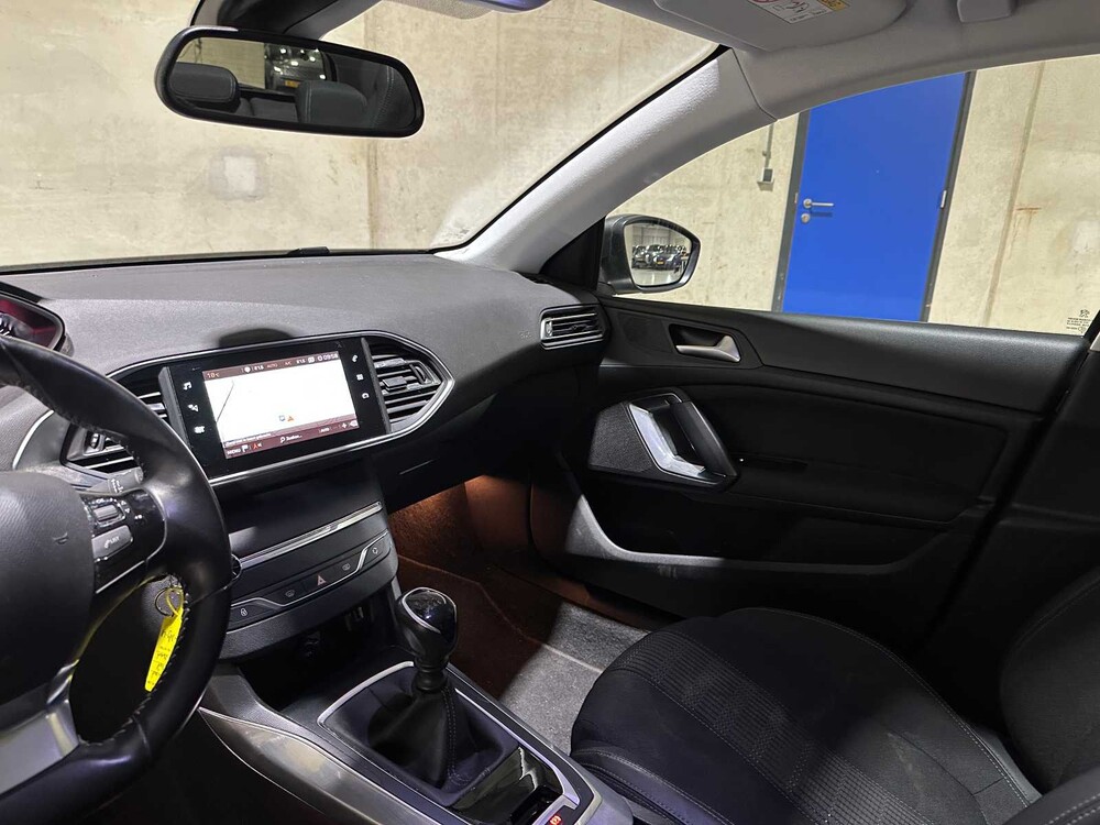 Peugeot 308 SW 1.2 PureTech Blue Lease Premium 131pk 2020, H-389-LH