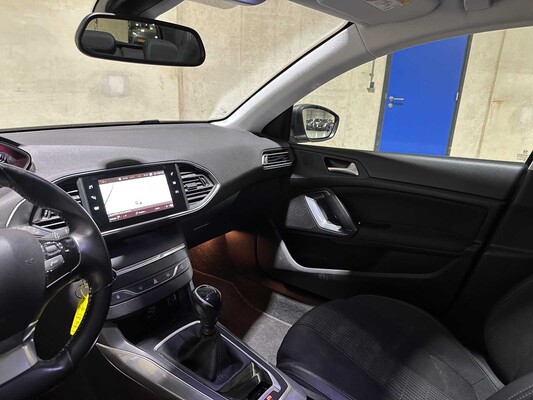 Peugeot 308 SW 1.2 PureTech Blue Lease Premium 131hp 2020, H-389-LH