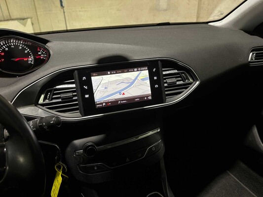 Peugeot 308 SW 1.2 PureTech Blue Lease Premium 131hp 2020, H-389-LH