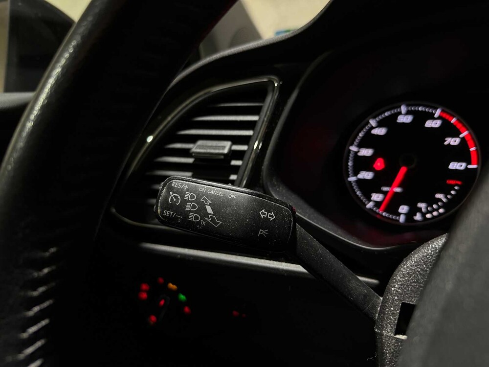 SEAT Leon ST 1.2 TSI Style Business 110pk 2015, JT-439-X