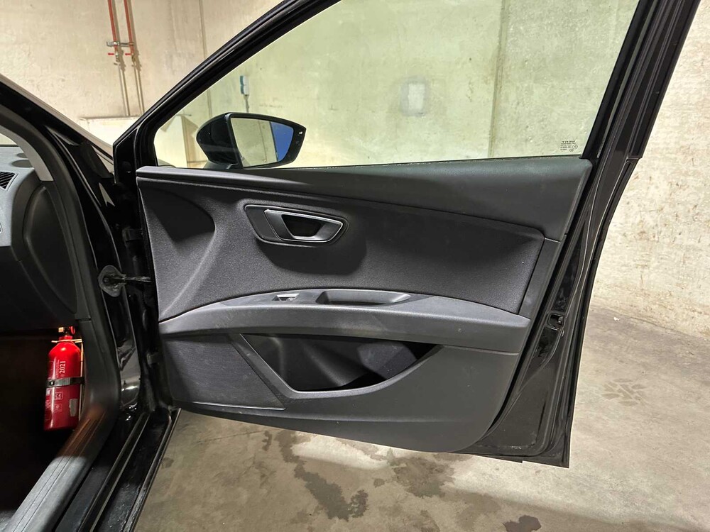 SEAT Leon ST 1.2 TSI Style Business 110pk 2015, JT-439-X