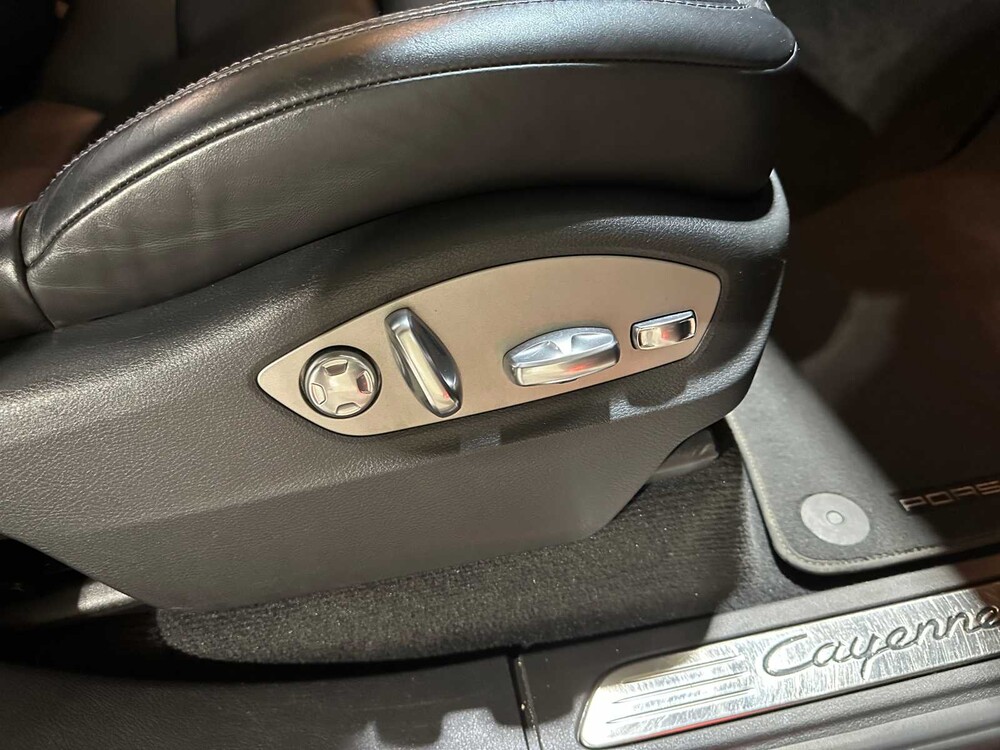 Porsche Cayenne S E-Hybrid 3.0 V6 (Sport Chrono) Plug-In Hybrid 416pk 2015, HD-942-B