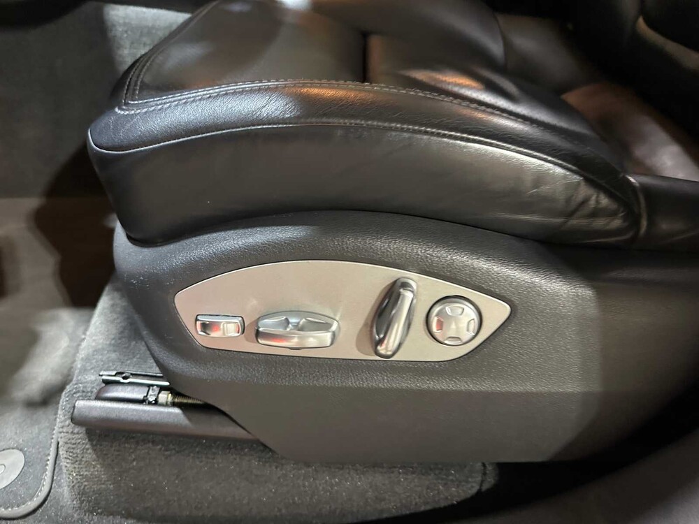 Porsche Cayenne S E-Hybrid 3.0 V6 (Sport Chrono) Plug-In Hybrid 416pk 2015, HD-942-B