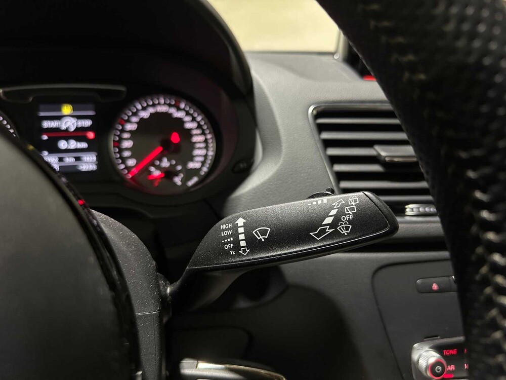 Audi RSQ3 2.5 TFSI Quattro Pro Line Plus 340pk 2015, NL-Kenteken