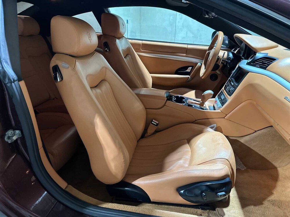 Maserati GranTurismo 4.2 V8 405pk 2008, N-916-BG Youngtimer