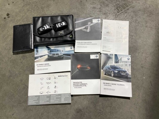 BMW 530d Touring Upgrade Edition 258pk 2013 5-serie, 60-ZLD-1