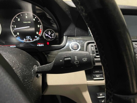 BMW 530d Touring Upgrade Edition 258pk 2013 5-serie, 60-ZLD-1