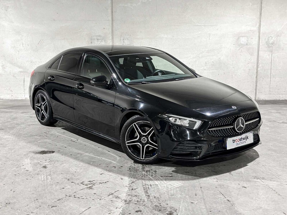 Mercedes-Benz A180 Limousine Premium Plus 136pk 2020, R-276-VV