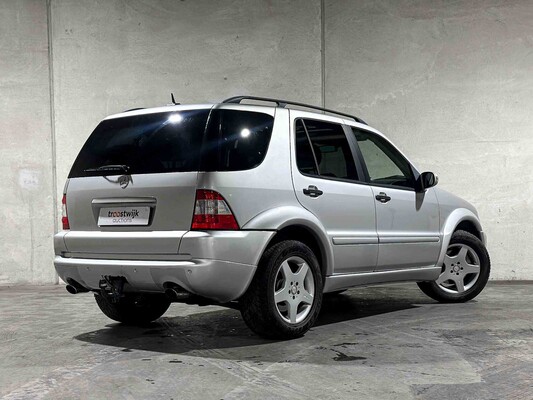 Mercedes-Benz ML55 AMG 5.5 V8 (MwSt) 347PS 2003 M-Klasse, NL-Kennzeichen Youngtimer
