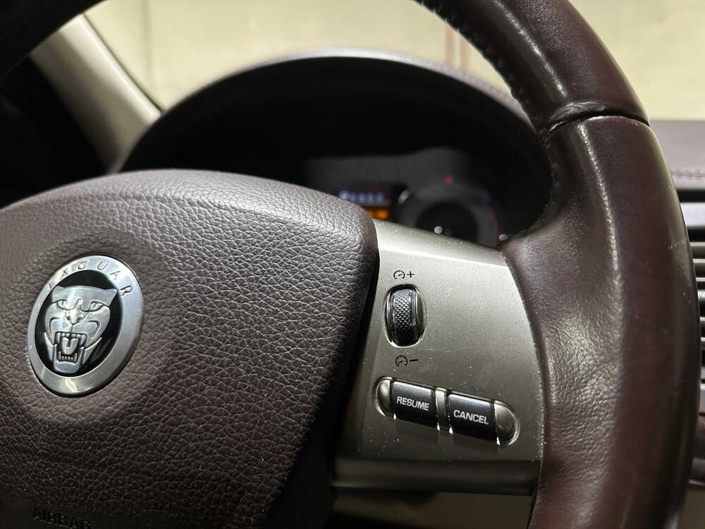 Jaguar XF 2.7D V6 Luxury 207hp 2008, 69-HXG-3 Youngtimer