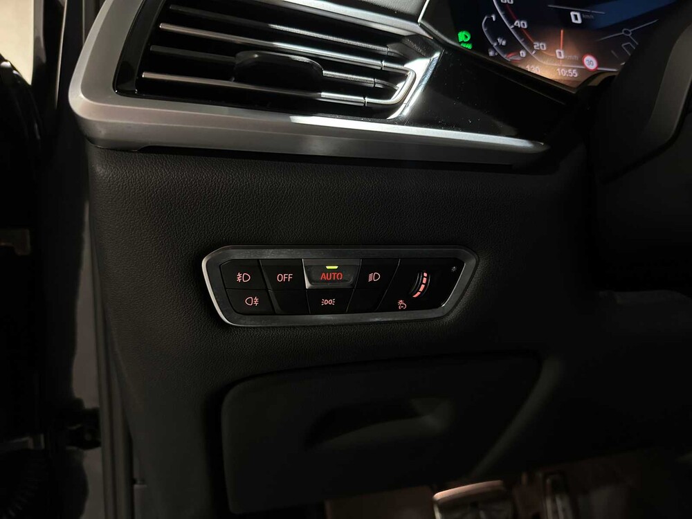 BMW X7 M50i 4.4 V8 High Executive M-Sport 530hp 2021 G07, P-038-DK