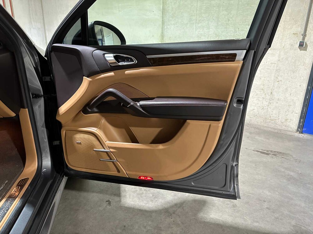 Porsche Cayenne GTS 4.8 V8 420pk 2013, P-551-BJ