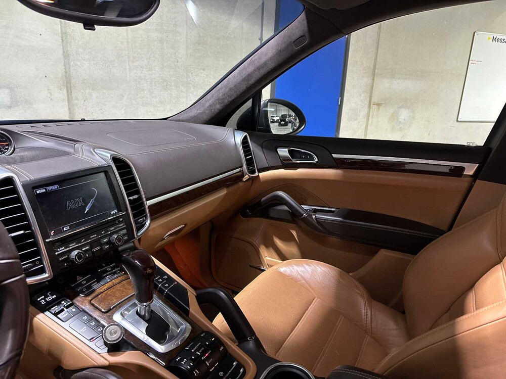 Porsche Cayenne GTS 4.8 V8 420pk 2013, P-551-BJ