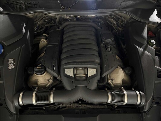 Porsche Cayenne GTS 4.8 V8 420PS 2013, P-551-BJ