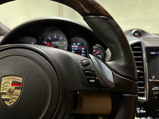 Porsche Cayenne GTS 4.8 V8 420PS 2013, P-551-BJ