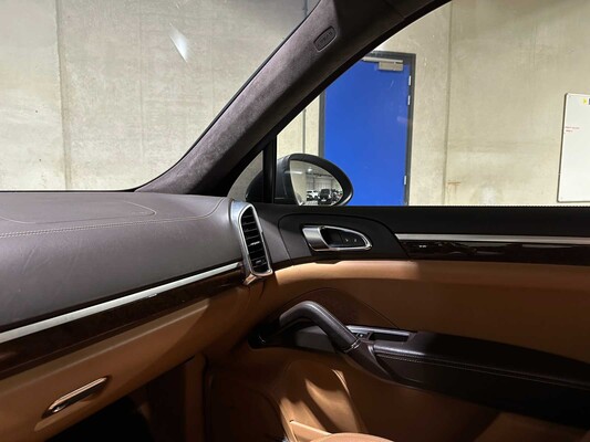 Porsche Cayenne GTS 4.8 V8 420PS 2013, P-551-BJ