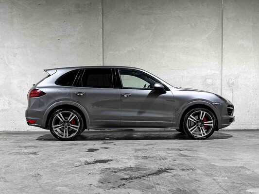 Porsche Cayenne GTS 4.8 V8 420PS 2013, P-551-BJ