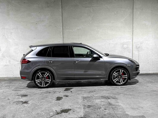 Porsche Cayenne GTS 4.8 V8 420PS 2013, P-551-BJ