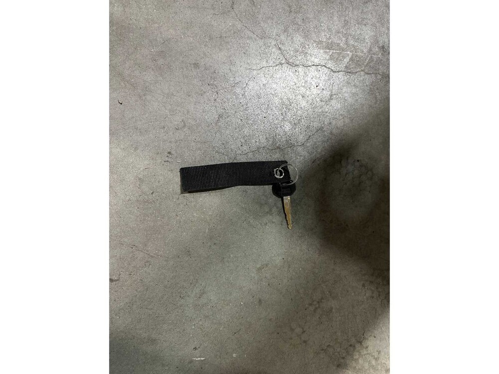 Mitsubishi Pajero 2.5 Ladeluftkühler Turbo 95PS 1990