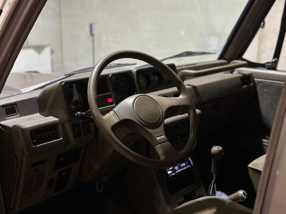 Mitsubishi Pajero 2.5 Ladeluftkühler Turbo 95PS 1990