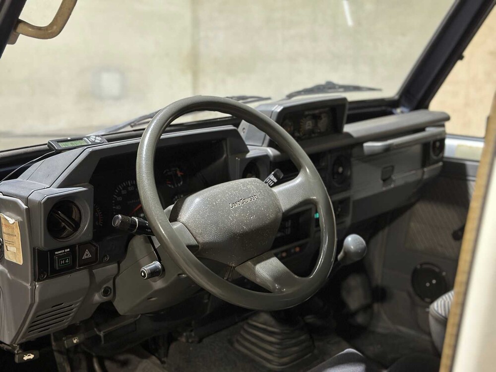 Toyota LandCr. H.Duty 4.2 LX Blind Van FRP 131PS 1992, VP-75-ZN Nutzfahrzeug