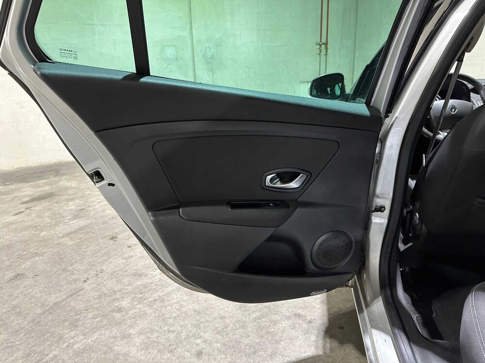 Renault Mégane Kombi 1.9 dCi Dynamique 131PS 2010, 7-XNN-90