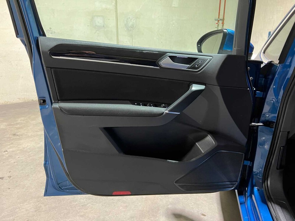 Volkswagen Touran 1.4 TSI Connected Series -Automatik- 150PS 2016, JS-249-R